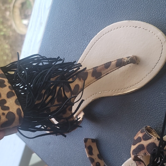 Sandals - Picture 4 of 8